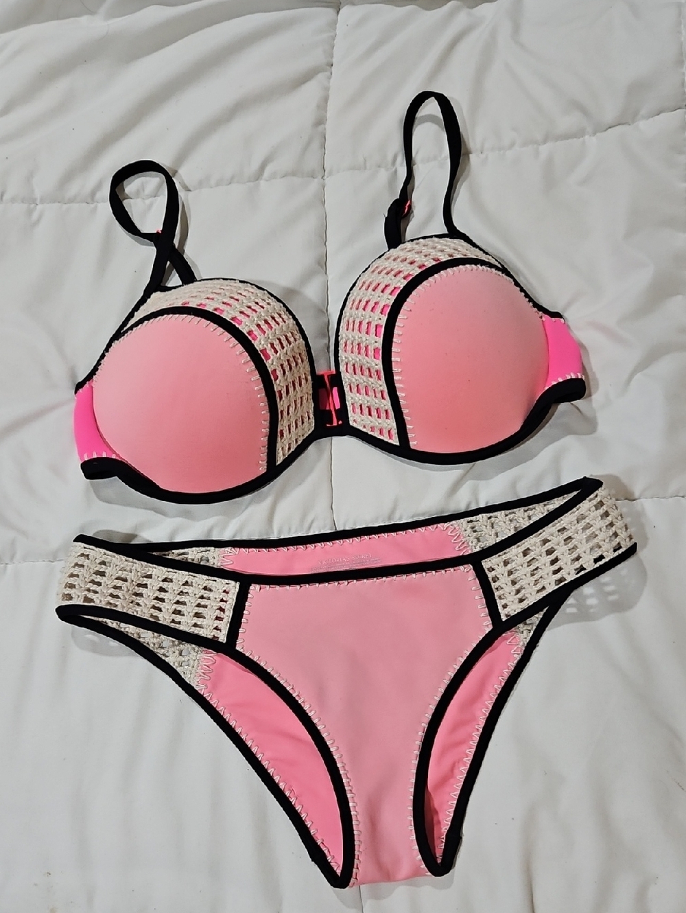 Victoria's Secret Pink Crochet-Accent Bikini with Black Trim 36DD & med Bottoms